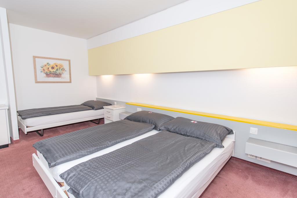 Hotel Rotes Haus Brugg  Δωμάτιο φωτογραφία